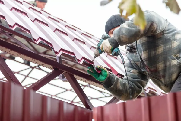Pose et remplacement de toiture en bac acier