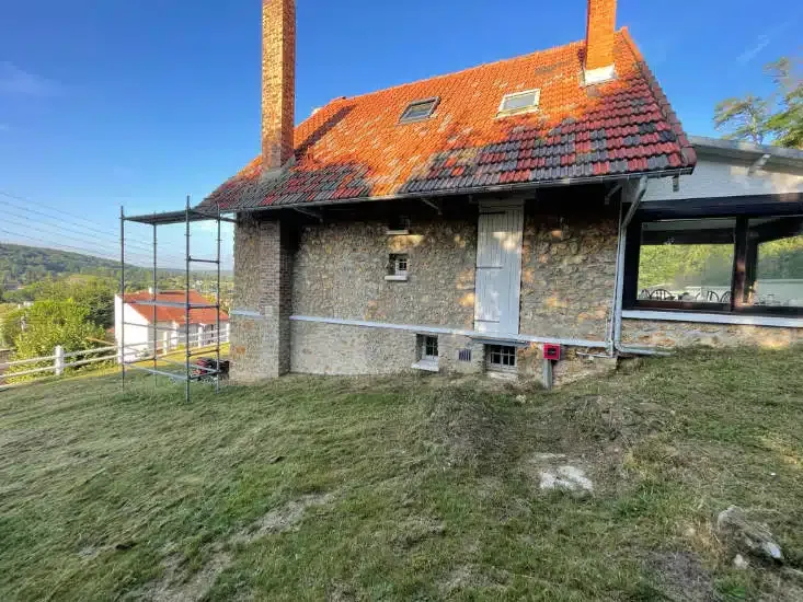Intervention en cours de réparation de toiture — chantier LD Couvreur Val-de-Marne